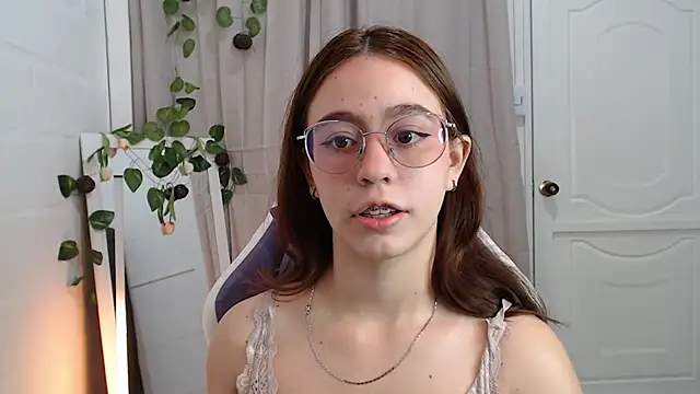 Snapshot of BlairVicent chatting on November 12, 2025, 1:33 pm BlairVicent online show from November 12, 2025, 1:33 pm