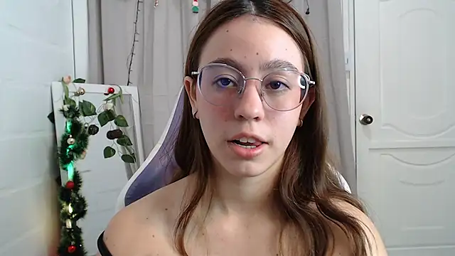 Snapshot of BlairVicent chatting on December 15, 2025, 3:27 pm BlairVicent online show from December 15, 2025, 3:27 pm