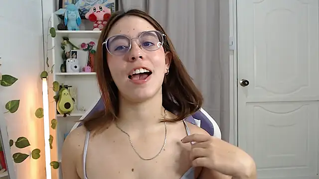 Snapshot of BlairVicent chatting on February 10, 2026, 2:32 pm BlairVicent online show from February 10, 2026, 2:32 pm