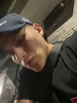 Snapshot of Alex_Teau chatting on February 26, 2025, 12:16 am Alex Teau online show from February 26, 2025, 12:16 am