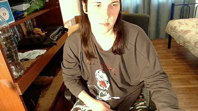 EvaMiron online show from March 12, 2025, 7:13 am