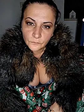 anaaamariaaaa online show from February 22, 2026, 4:27 pm