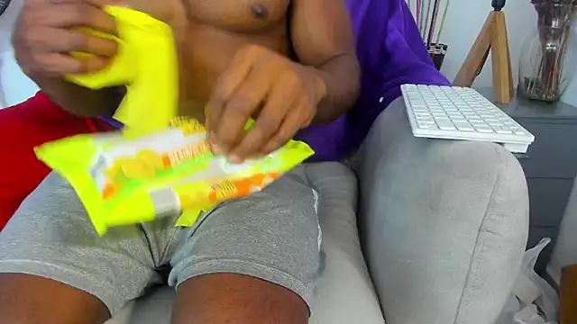 bigcock latin1 online show from December 22, 2025, 2:41 am