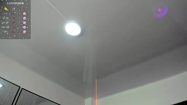 natalia curvy1 online show from February 28, 2025, 5:37 pm