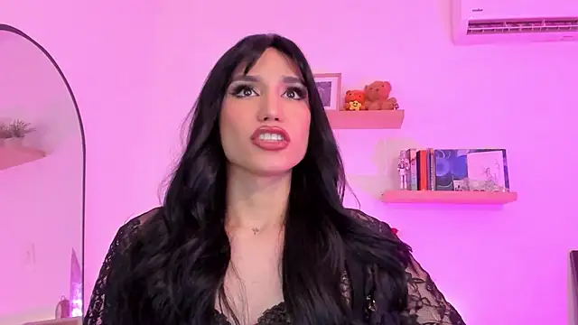 Snapshot of rose_saenz chatting on December 15, 2024, 7:10 pm rose saenz online show from December 15, 2024, 7:10 pm