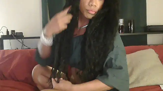 Snapshot of CaramelDipper chatting on November 20, 2025, 12:44 am CaramelDipper online show from November 20, 2025, 12:44 am