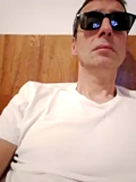 Anastasio33 online show from October 31, 2025, 7:37 pm