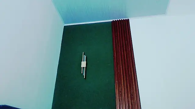 Snapshot of jean_sneider chatting on October 12, 2025, 11:20 am jean sneider online show from October 12, 2025, 11:20 am