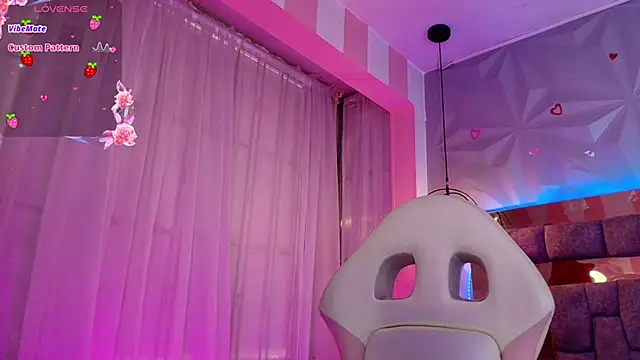 Snapshot of Candy_morgan412 chatting on September 13, 2025, 12:05 pm Candy morgan412 online show from September 13, 2025, 12:05 pm