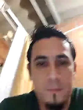 Snapshot of Rejy1992 chatting on December 25, 2024, 2:25 am Rejy1992 online show from December 25, 2024, 2:25 am