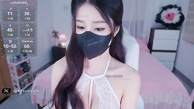 Snapshot of PimChanOK chatting on March 20, 2025, 3:13 am PimChanOK online show from March 20, 2025, 3:13 am