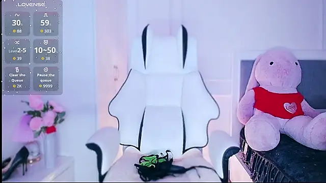 Snapshot of PimChanOK chatting on September 22, 2025, 12:56 am PimChanOK online show from September 22, 2025, 12:56 am