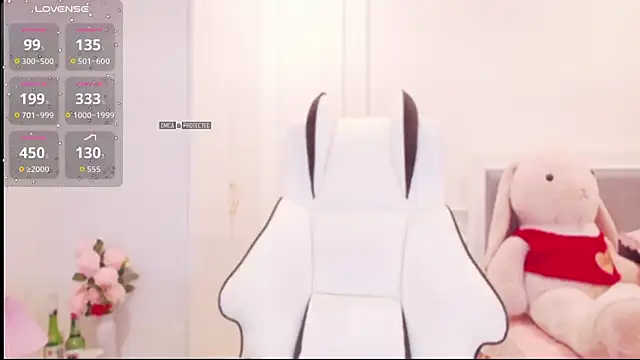 Snapshot of PimChanOK chatting on October 18, 2025, 1:12 pm PimChanOK online show from October 18, 2025, 1:12 pm