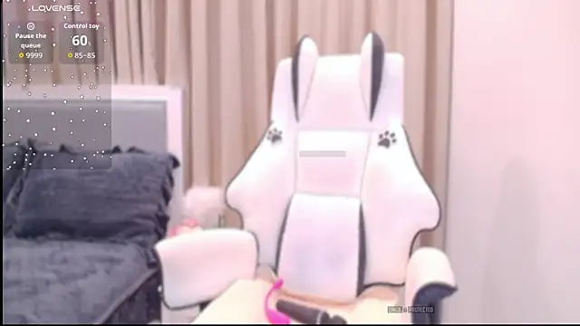 Snapshot of PimChanOK chatting on February 11, 2026, 10:26 pm PimChanOK online show from February 11, 2026, 10:26 pm