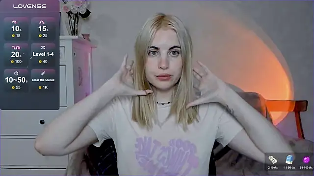 pawpaws online show from November 13, 2025, 8:46 am