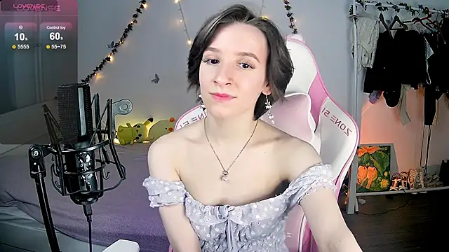 Snapshot of Violet_Veliya chatting on January 24, 2025, 2:19 pm Violet Veliya online show from January 24, 2025, 2:19 pm