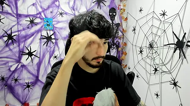 Snapshot of DmitriSanders chatting on November 16, 2025, 5:07 pm DmitriSanders online show from November 16, 2025, 5:07 pm