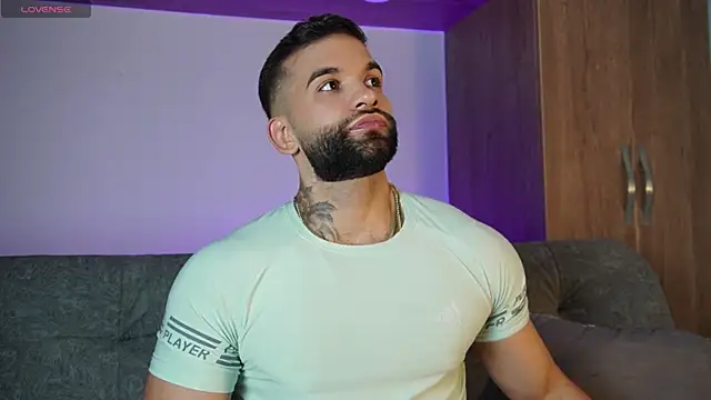 MarkHazze online show from November 4, 2025, 9:58 pm