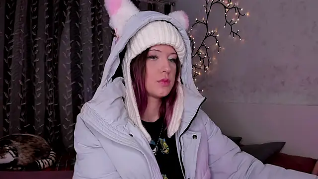 Snapshot of space_cowgirl chatting on February 7, 2025, 9:37 am space cowgirl online show from February 7, 2025, 9:37 am