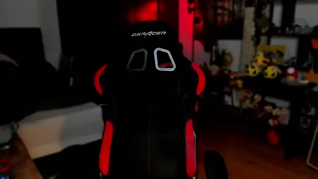 Lisaonthemoon online show from September 21, 2025, 3:35 pm