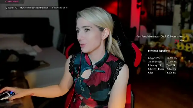 Lisaonthemoon online show from September 28, 2025, 7:08 pm