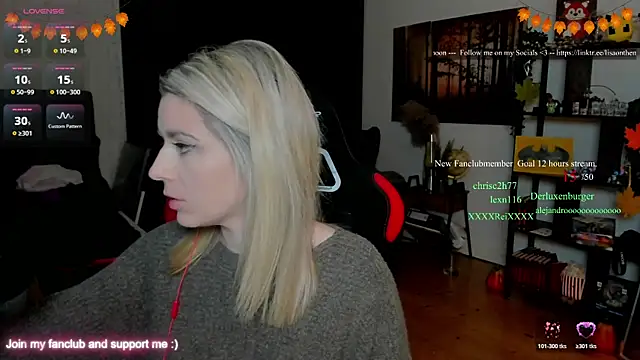 Lisaonthemoon online show from November 23, 2025, 6:30 pm