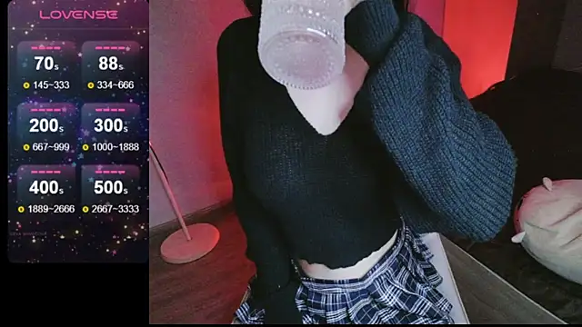 Snapshot of _Viviann_ chatting on March 10, 2025, 4:25 pm Viviann online show from March 10, 2025, 4:25 pm