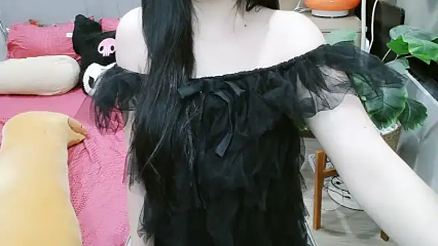  Viviann  online show from November 28, 2025, 10:51 am