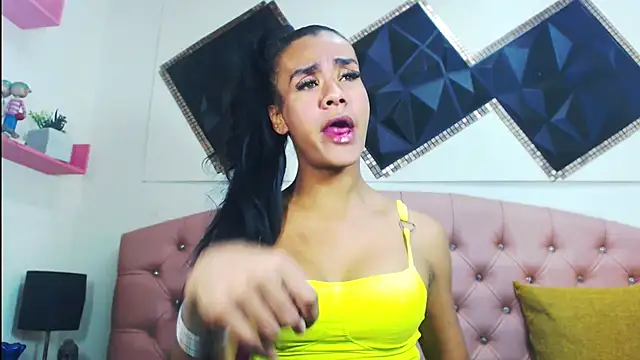 andrea safeira doll online show from October 29, 2025, 8:21 pm