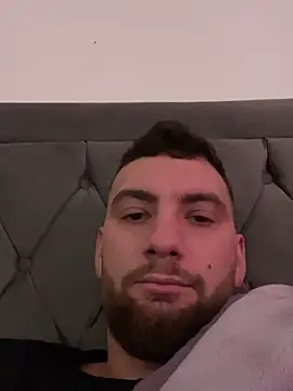 balamuc97 online show from December 5, 2025, 11:41 am