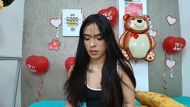 Cloeandtyfanny online show from February 16, 2025, 2:42 am