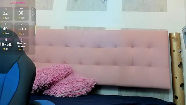 Cloeandtyfanny online show from September 24, 2025, 4:27 am