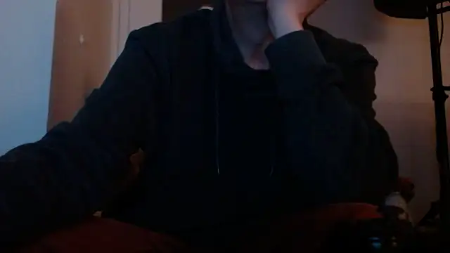 Snapshot of Cordt30 chatting on October 7, 2025, 9:34 pm Cordt30 online show from October 7, 2025, 9:34 pm