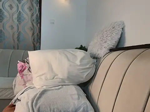 blackgallapdance online show from April 24, 2026, 1:24 pm