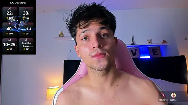 Issac james  online show from November 11, 2025, 5:51 am