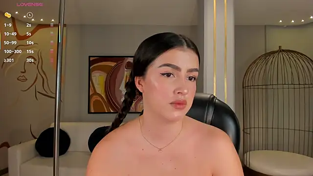 Snapshot of PaulinaSantos_ chatting on July 8, 2026, 7:29 pm PaulinaSantos online show from July 8, 2026, 7:29 pm