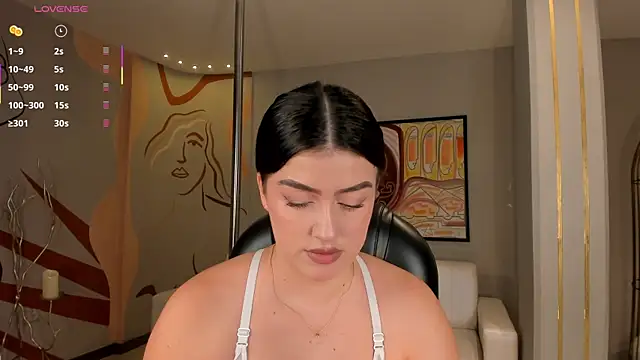 Snapshot of PaulinaSantos_ chatting on July 9, 2026, 7:51 pm PaulinaSantos online show from July 9, 2026, 7:51 pm
