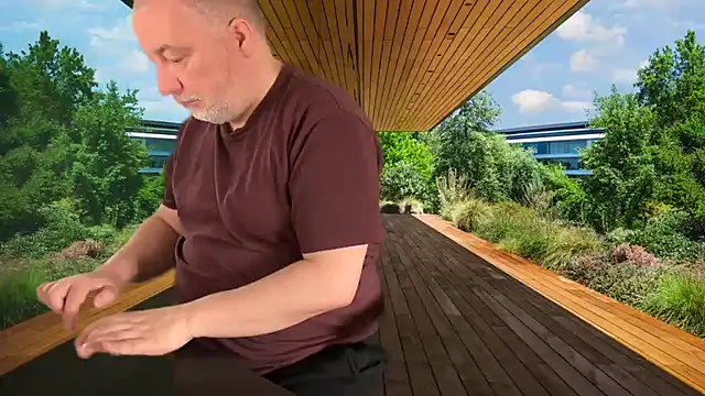 LondonTeffy online show from December 12, 2024, 12:22 pm