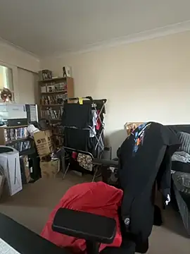 LondonTeffy online show from September 9, 2025, 10:15 am