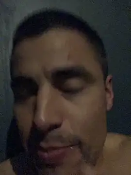 Snapshot of bigbrolittlesis chatting on February 24, 2025, 3:31 pm bigbrolittlesis online show from February 24, 2025, 3:31 pm