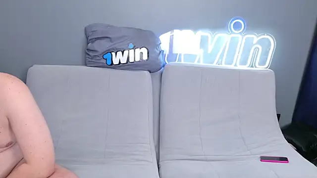 Snapshot of Ksenny chatting on January 10, 2025, 3:37 pm Ksenny online show from January 10, 2025, 3:37 pm