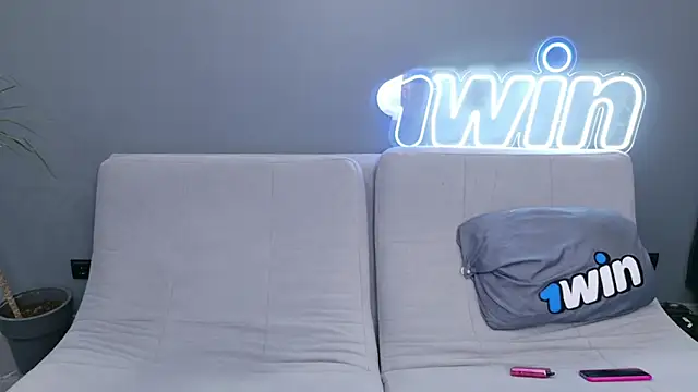 Snapshot of Ksenny chatting on January 14, 2025, 12:45 pm Ksenny online show from January 14, 2025, 12:45 pm