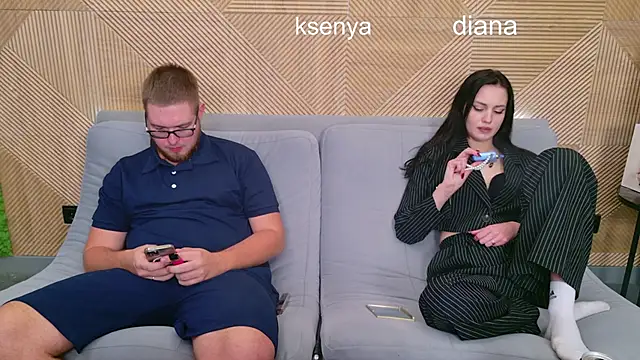 Snapshot of Ksenny chatting on October 27, 2025, 5:39 pm Ksenny online show from October 27, 2025, 5:39 pm