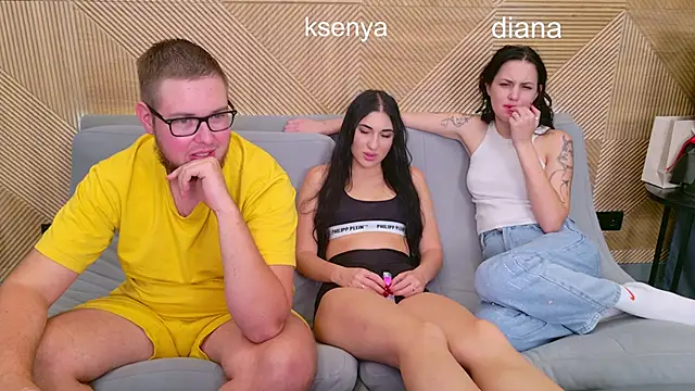 Snapshot of Ksenny chatting on October 28, 2025, 8:00 pm Ksenny online show from October 28, 2025, 8:00 pm