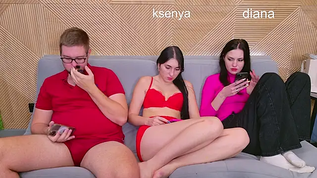 Snapshot of Ksenny chatting on November 21, 2025, 4:49 pm Ksenny online show from November 21, 2025, 4:49 pm