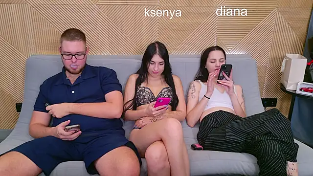 Snapshot of Ksenny chatting on November 26, 2025, 2:12 am Ksenny online show from November 26, 2025, 2:12 am