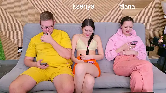 Snapshot of Ksenny chatting on February 26, 2026, 3:49 am Ksenny online show from February 26, 2026, 3:49 am