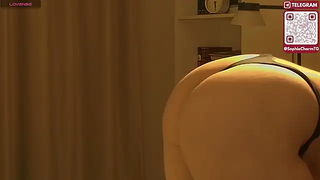 SophieCharm online show from February 26, 2026, 4:33 am