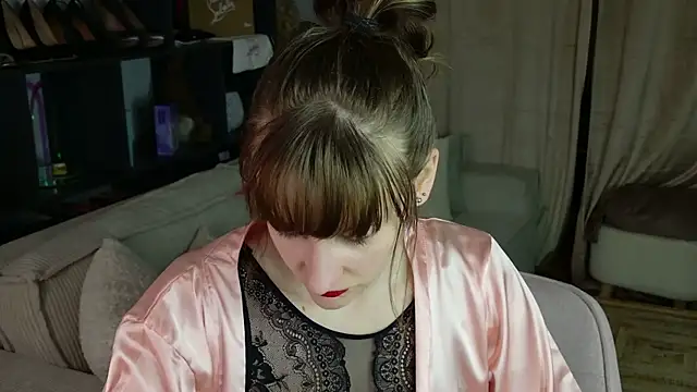 Snapshot of victoirenextdoor chatting on March 14, 2026, 11:43 pm victoirenextdoor online show from March 14, 2026, 11:43 pm