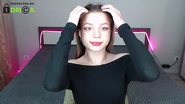 RonnieMilles online show from December 20, 2025, 12:01 pm